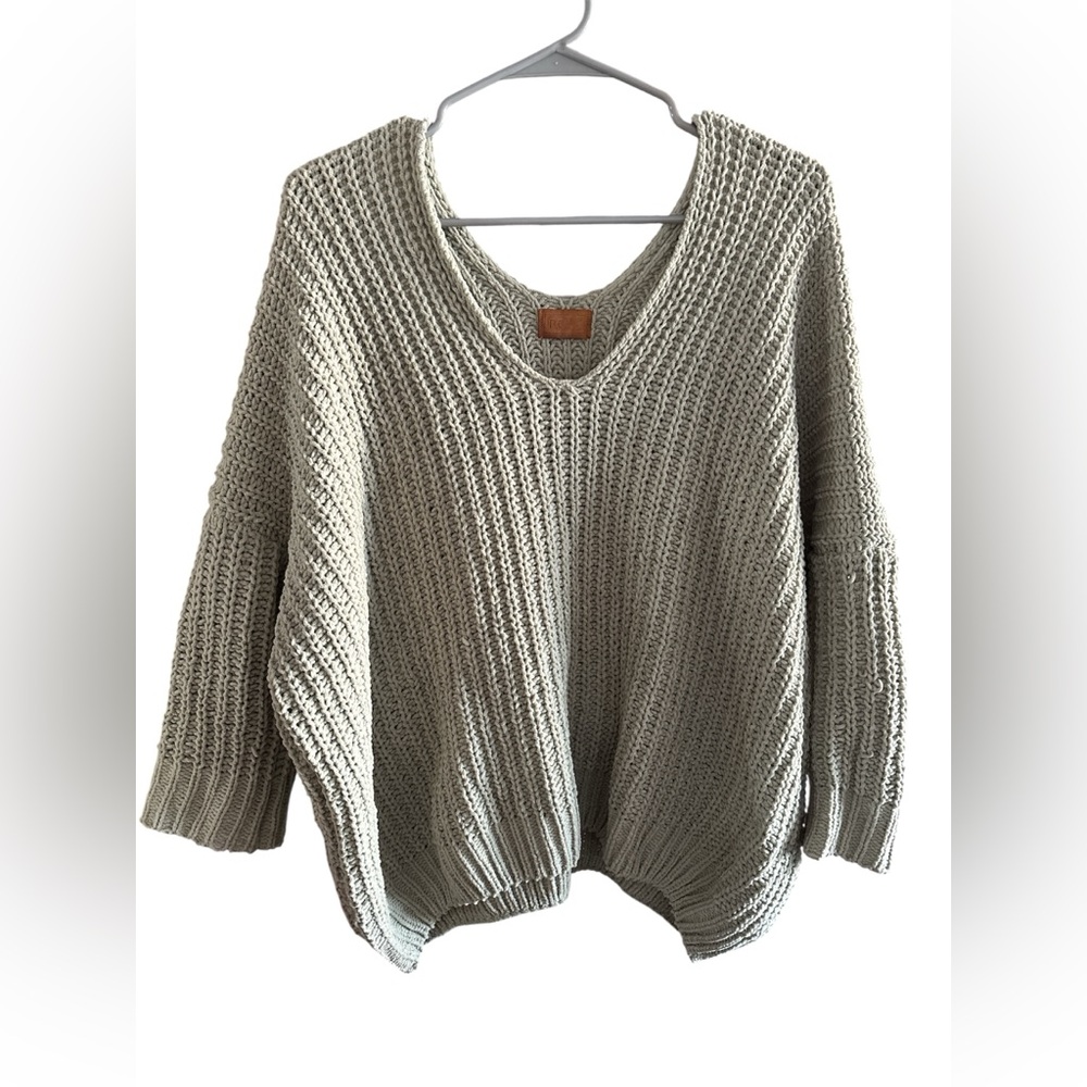 POL Sage Green Chunky Knit Sweater | Size S | Oversized V-Neck Pullover Cozy